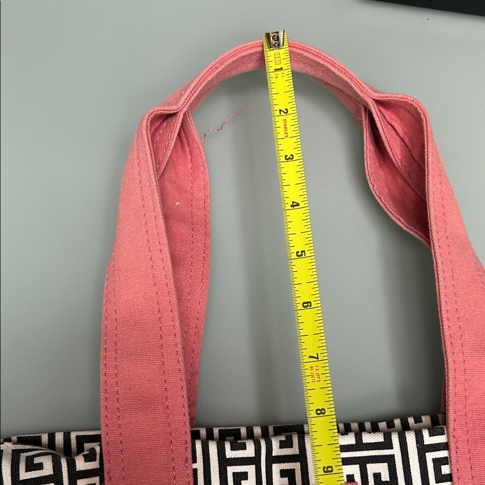 Chic Black and White Patterned Tote with Pink Handles (EUC) - Picture 14 of 14